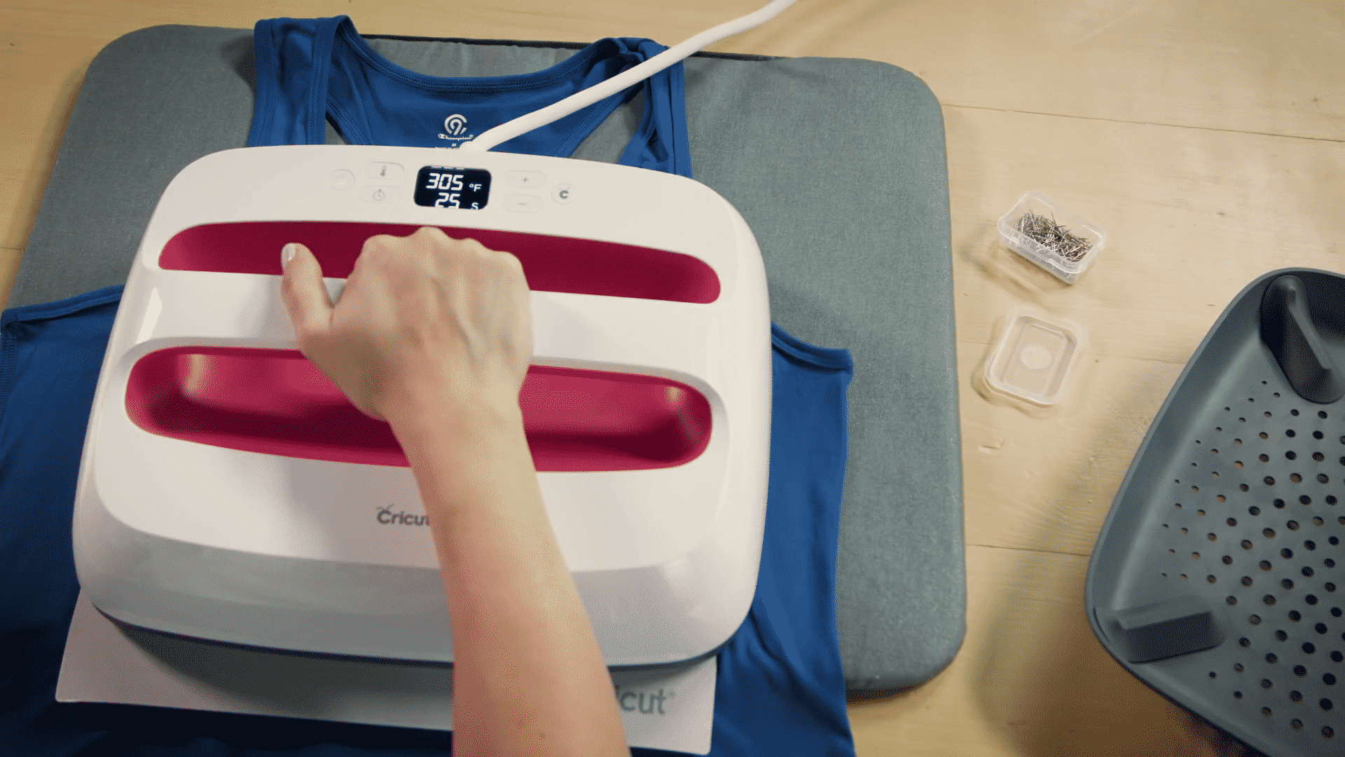 How To Use Cricut Iron-On Vinyl: The Complete Guide